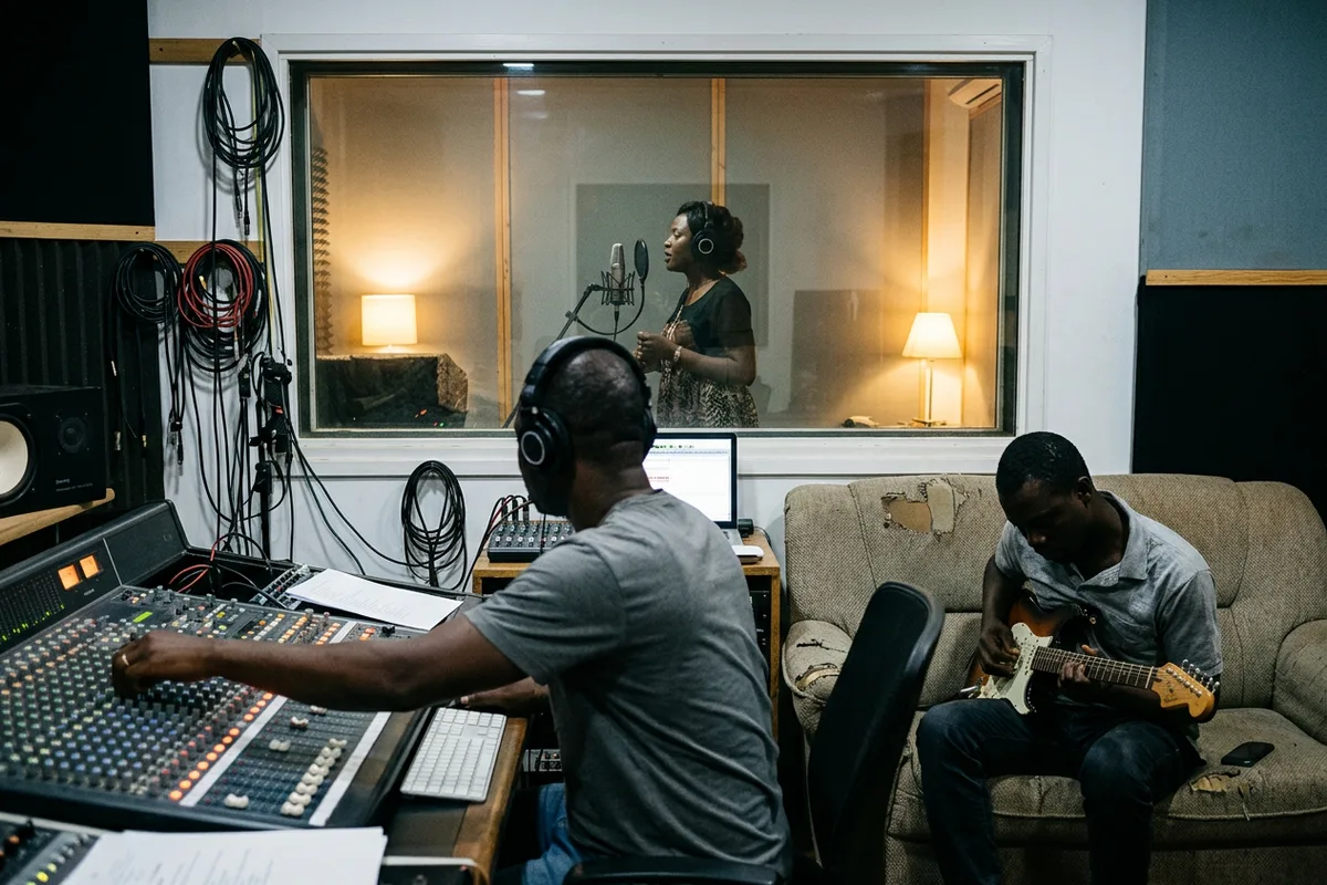 Droits voisins au Burkina Faso : ce que touchent artistes-interprètes et producteurs